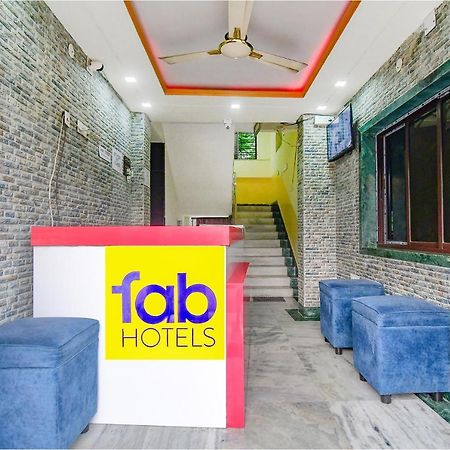 Fabexpress Om Shanti International Kolkata Exterior photo