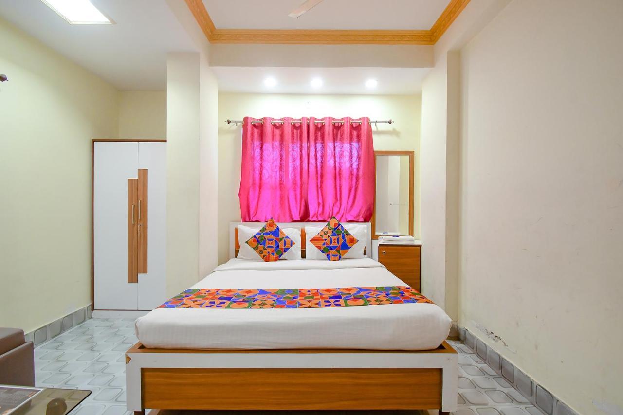 Fabexpress Om Shanti International Kolkata Exterior photo