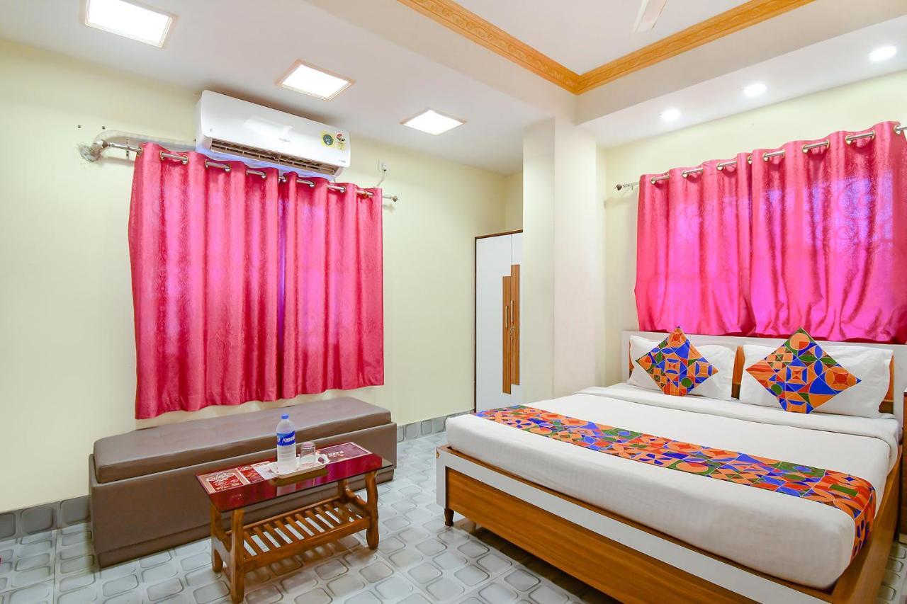 Fabexpress Om Shanti International Kolkata Exterior photo
