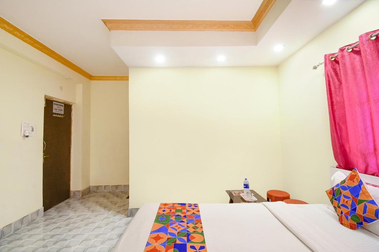 Fabexpress Om Shanti International Kolkata Exterior photo
