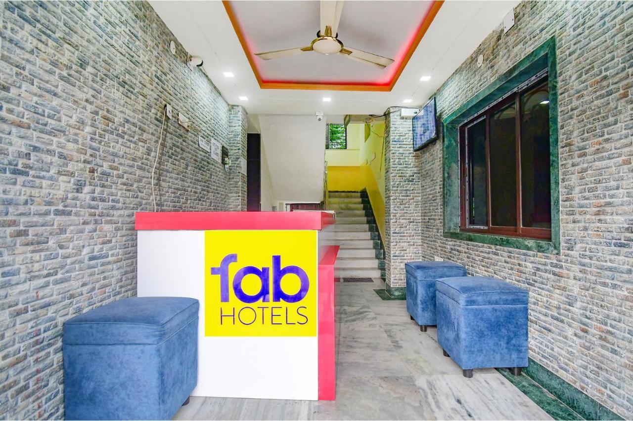 Fabexpress Om Shanti International Kolkata Exterior photo