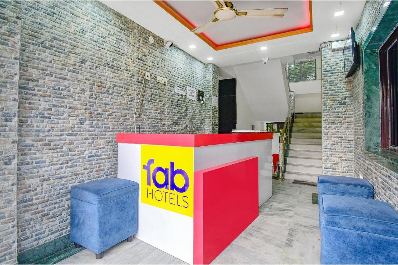 Fabexpress Om Shanti International Kolkata Exterior photo